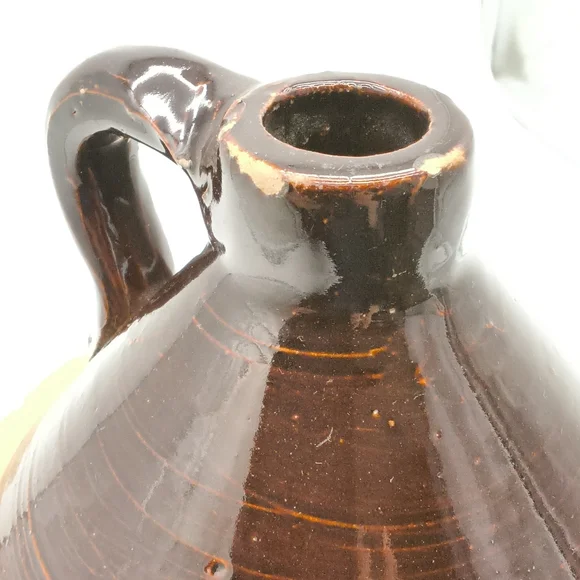 Antique 2-Gallon Stoneware Shoulder Jug  – Rustic Primitive Farmhouse Decor - Picture 8 of 12